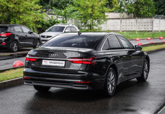 Подержанный автомобиль Audi A6 Sedan 2020 года (6 фото)