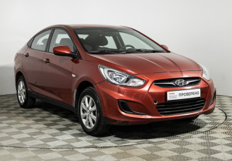 Подержанный автомобиль Hyundai Solaris Sedan 2013 года (3 фото)