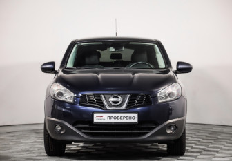 Подержанный автомобиль Nissan Qashqai 2010 года (2 фото)