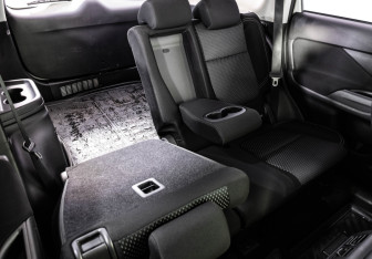 Подержанный автомобиль Mitsubishi Outlander 2018 года (21 фото)