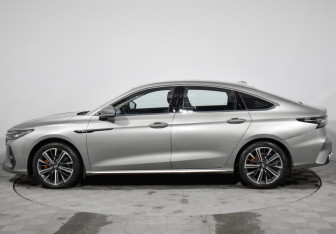 Подержанный автомобиль Chery Arrizo 8 2023 года (8 фото)