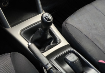 Подержанный автомобиль Subaru Forester Suv 2010 года (18 фото)