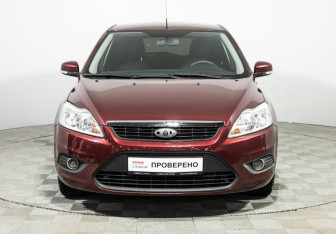 Подержанный автомобиль Ford Focus Hatchback 2009 года (2 фото)