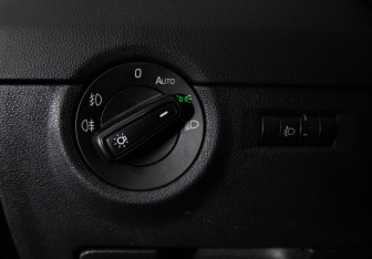 Подержанный автомобиль Skoda Octavia Liftback 2014 года (16 фото)