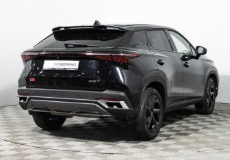 Подержанный автомобиль Omoda C5 2022 года (5 фото)