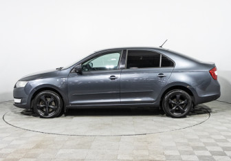 Подержанный автомобиль Skoda Rapid Liftback 2016 года (8 фото)