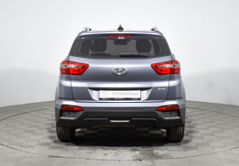 Подержанный автомобиль Hyundai Creta 2017 года (6 фото)