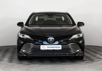 Подержанный автомобиль Toyota Camry Sedan 2020 года (3 фото)