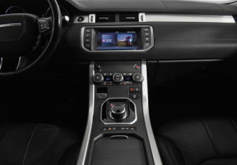 Подержанный автомобиль Land Rover Range Rover Evoque 2017 года (17 фото)