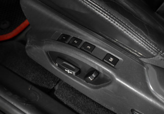 Подержанный автомобиль Volvo XC60 2015 года (10 фото)