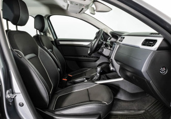 Подержанный автомобиль Renault Arkana 2021 года (18 фото)