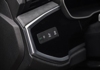 Подержанный автомобиль Audi Q3 Sportback 2020 года (25 фото)
