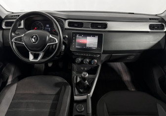 Подержанный автомобиль Renault Arkana 2021 года (14 фото)