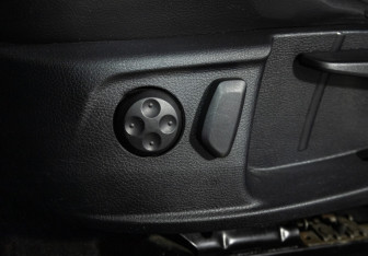 Подержанный автомобиль Volkswagen Passat CC 2013 года (17 фото)