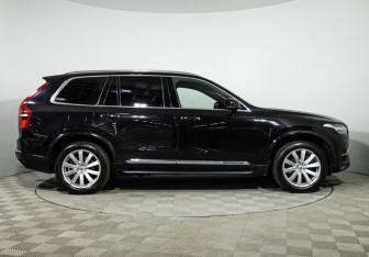 Подержанный автомобиль Volvo XC90 2017 года (4 фото)