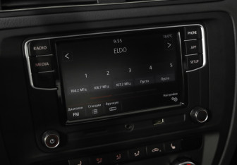 Подержанный автомобиль Volkswagen Jetta Sedan 2014 года (13 фото)
