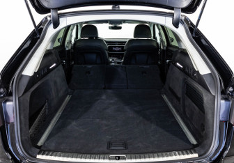 Подержанный автомобиль Audi A6 Wagon 2018 года (33 фото)