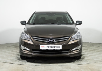 Подержанный автомобиль Hyundai Solaris Sedan 2015 года (2 фото)