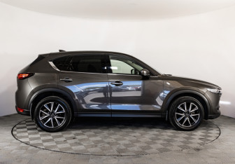 Подержанный автомобиль Mazda CX-5 2018 года (4 фото)