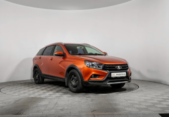 Подержанный автомобиль LADA (ВАЗ) Vesta Wagon 2018 года (3 фото)