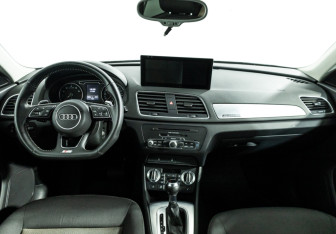 Подержанный автомобиль Audi Q3 2012 года (13 фото)