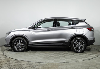 Подержанный автомобиль Geely Coolray 2023 года (8 фото)