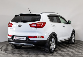 Подержанный автомобиль Kia Sportage 2011 года (5 фото)
