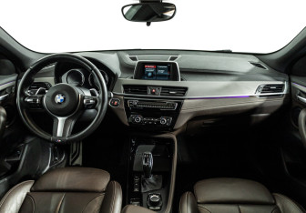 Подержанный автомобиль BMW X2 2018 года (13 фото)