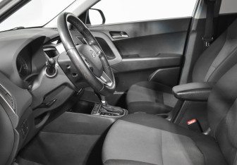 Подержанный автомобиль Hyundai Creta 2017 года (10 фото)