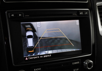 Подержанный автомобиль Volkswagen Touareg 2015 года (15 фото)