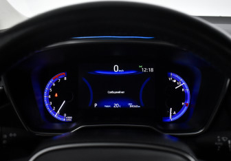 Подержанный автомобиль Toyota Corolla Sedan 2019 года (21 фото)
