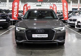 Подержанный автомобиль Audi A6 Sedan 2021 года (3 фото)
