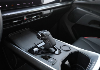 Подержанный автомобиль Haval H3 2024 года (29 фото)