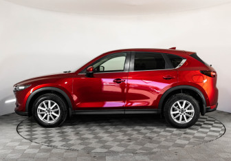Подержанный автомобиль Mazda CX-5 2019 года (8 фото)