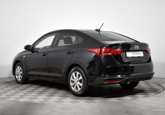 Подержанный автомобиль Hyundai Solaris Sedan 2021 года (7 фото)