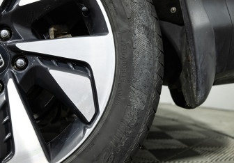 Подержанный автомобиль Honda CR-V 2015 года (20 фото)