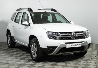 Подержанный автомобиль Renault Duster 2016 года (3 фото)
