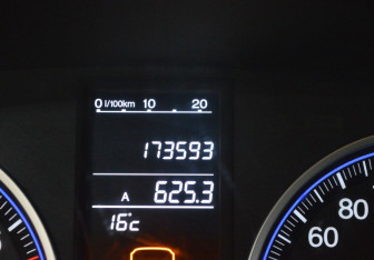 Подержанный автомобиль Honda CR-V 2008 года (15 фото)