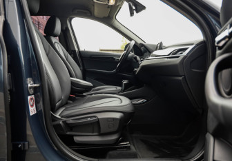 Подержанный автомобиль BMW X1 2016 года (27 фото)