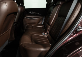 Подержанный автомобиль Infiniti EX 2012 года (10 фото)