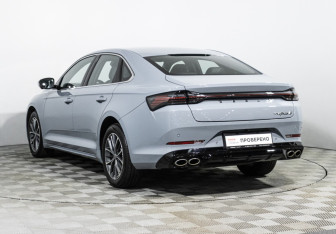 Подержанный автомобиль Geely Preface 2024 года (7 фото)