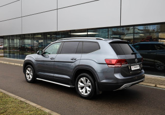 Подержанный автомобиль Volkswagen Teramont 2018 года (6 фото)
