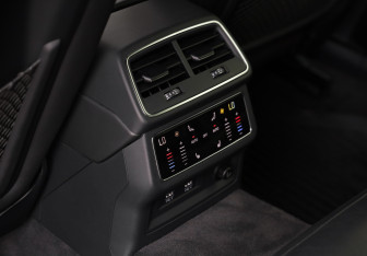 Подержанный автомобиль Audi A7 2018 года (20 фото)