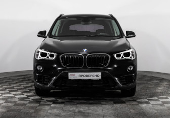 Подержанный автомобиль BMW X1 2017 года (2 фото)