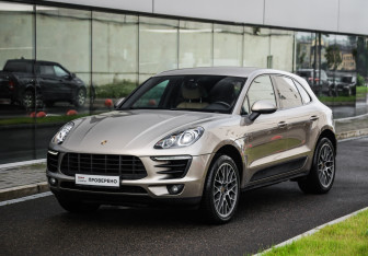 Подержанный автомобиль Porsche Macan 2017 года (3 фото)