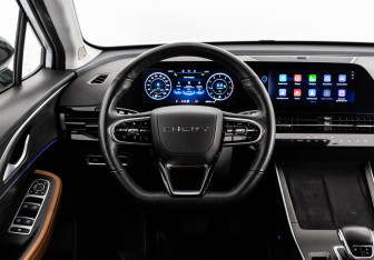 Подержанный автомобиль Omoda C5 2023 года (14 фото)