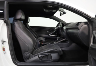 Подержанный автомобиль Volkswagen Scirocco 2011 года (19 фото)