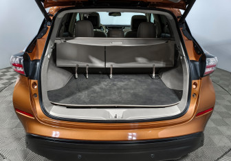 Подержанный автомобиль Nissan Murano Suv 2017 года (25 фото)
