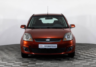 Подержанный автомобиль Ford Fiesta Hatchback 2007 года (2 фото)