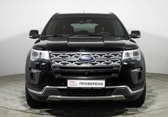 Подержанный автомобиль Ford Explorer 2018 года (2 фото)